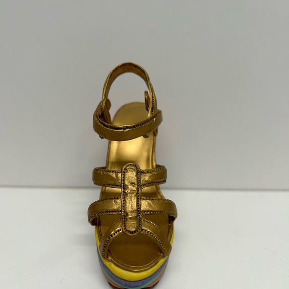 SWEET SURPRISE - JUST THE RIGHT SHOE - by Raine - 4” miniature - Picture 3 of 10